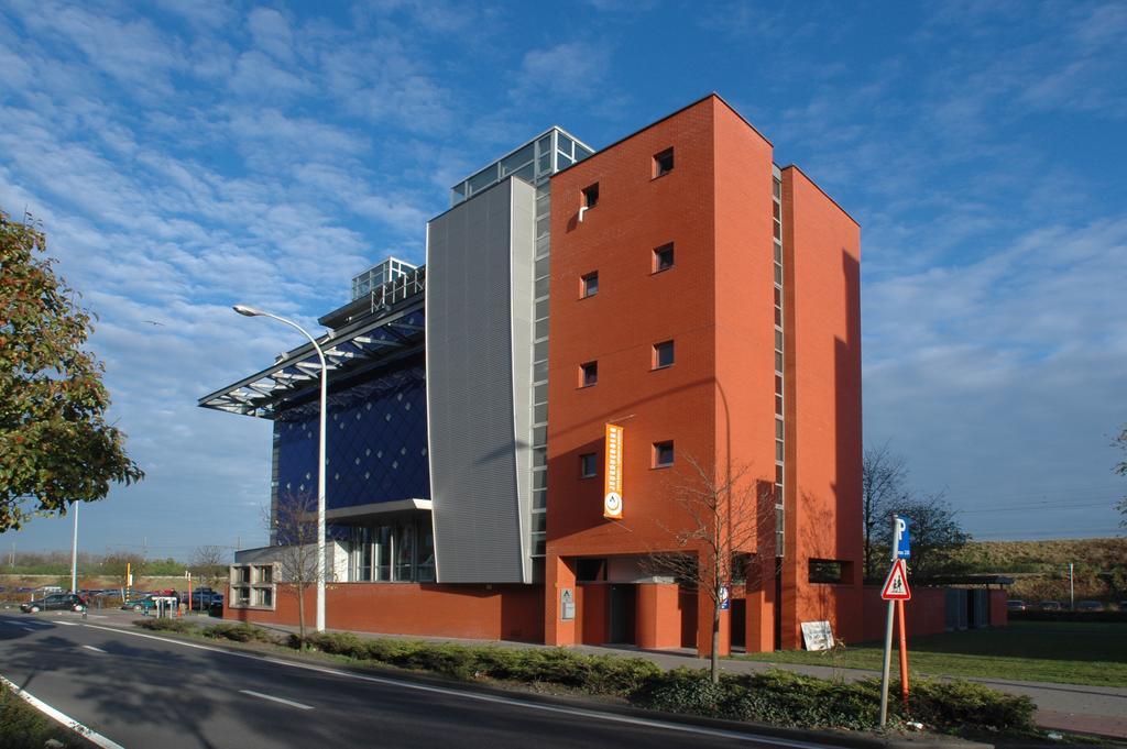 Hostel De Zandpoort Mechelen Exteriör bild